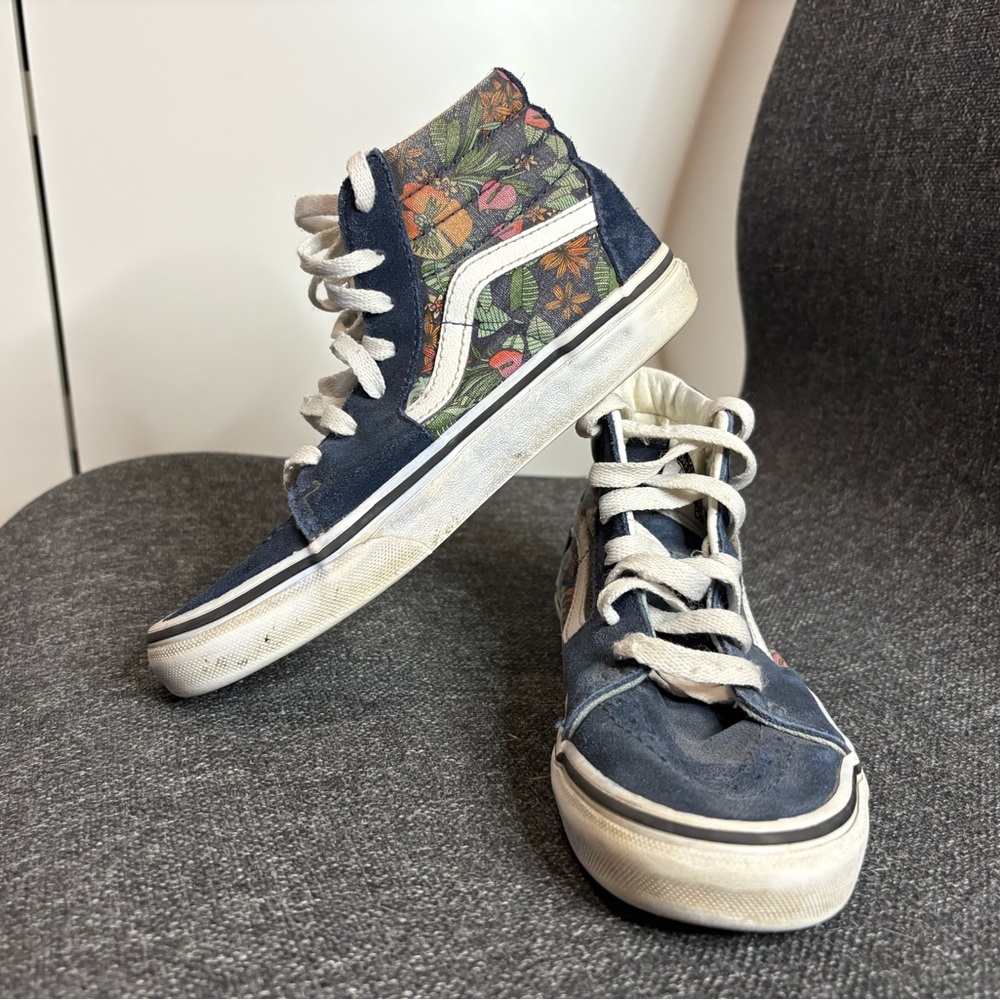 Vans Kids Navy High-Top Tropical Floral Skate Sneakers Shoes Suede Style Size 2